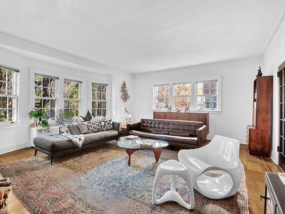 34-41 83rd St, Jackson Heights, NY, 11372