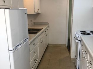 4900 Fairview Ave APT 9, Downers Grove, IL 60515