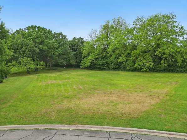 2001 Bois D Arc Dr, Bonham, TX 75418