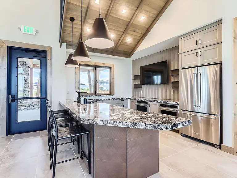 2867 Bear Springs Cir — Photo 44