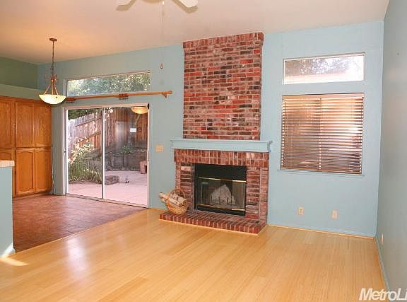 5th image of 1409 Hurlston Way