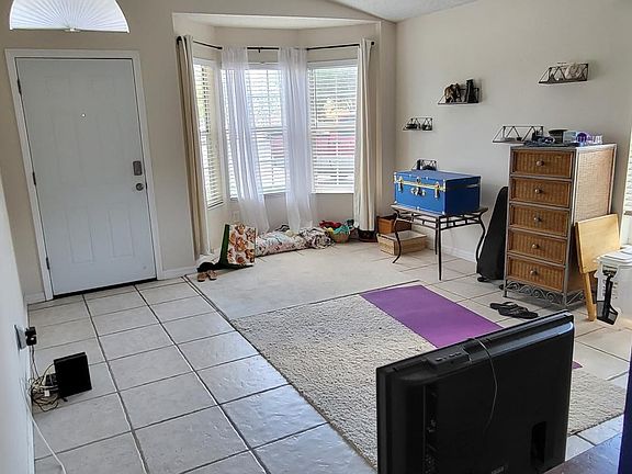 5th image of 13659 Glasser Ave