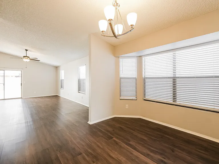 11622 W Olive Dr — Photo 7