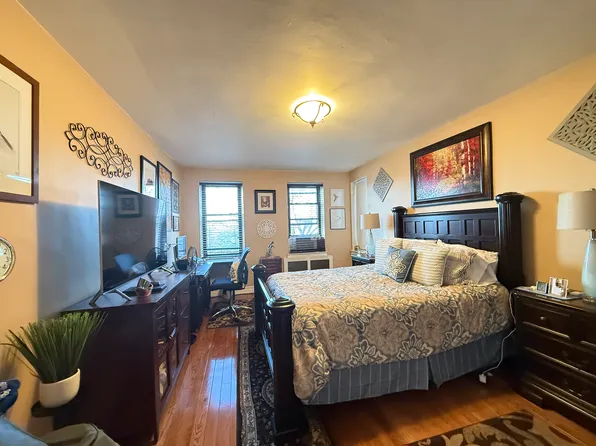 143-50 Hoover Avenue image 12 of 15