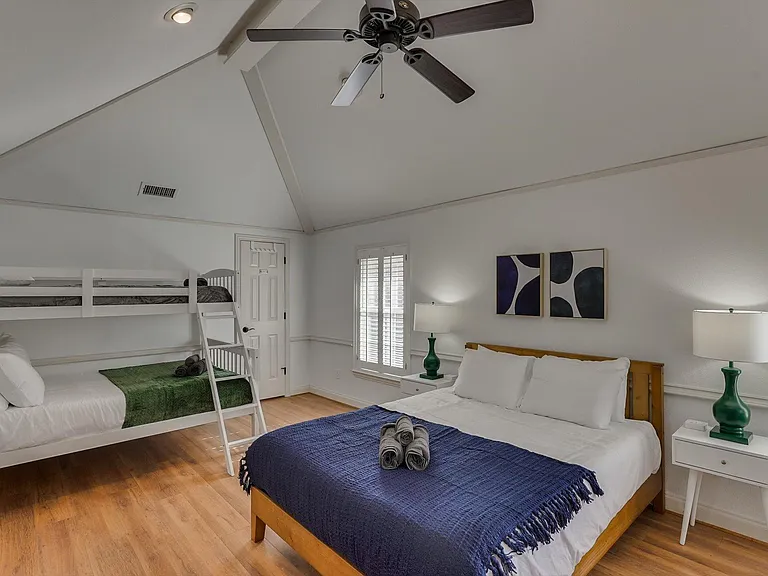 1811 Forest Meadow Ln — Photo 28