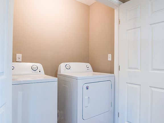 4th image of 2331 Peachwood Cir NE #1