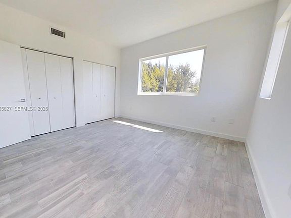 5th image of 321 S Shore Dr APT 12