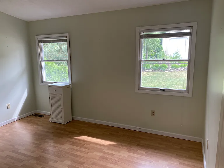 882 Indian Trail Blvd — Photo 13