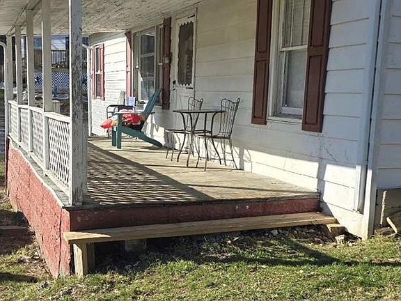 2nd image of 3005 Long Hollow Rd