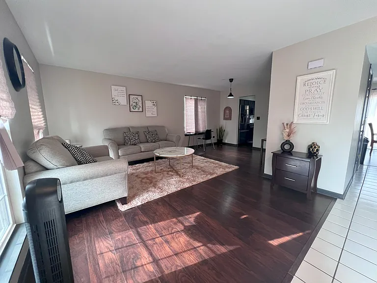2051 Crossing Ln — Photo 8