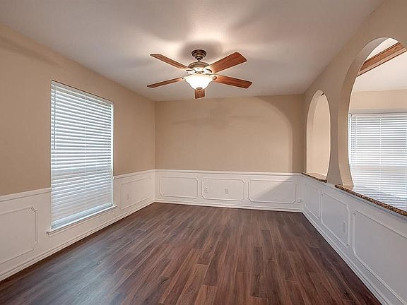 5th image of 2205 Glen Forest Ln