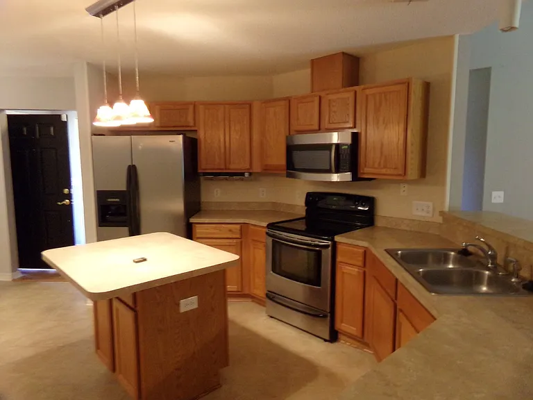 8454 Ferlon Ave — Photo 8