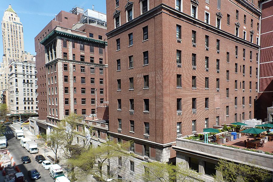 2nd image of 1068 Lexington Ave #8C