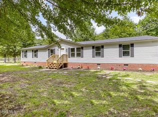 567 Briarneck Rd, Jacksonville, NC 28540