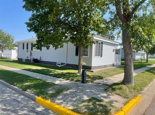 201 S 3rd St, Wishek, ND 58495