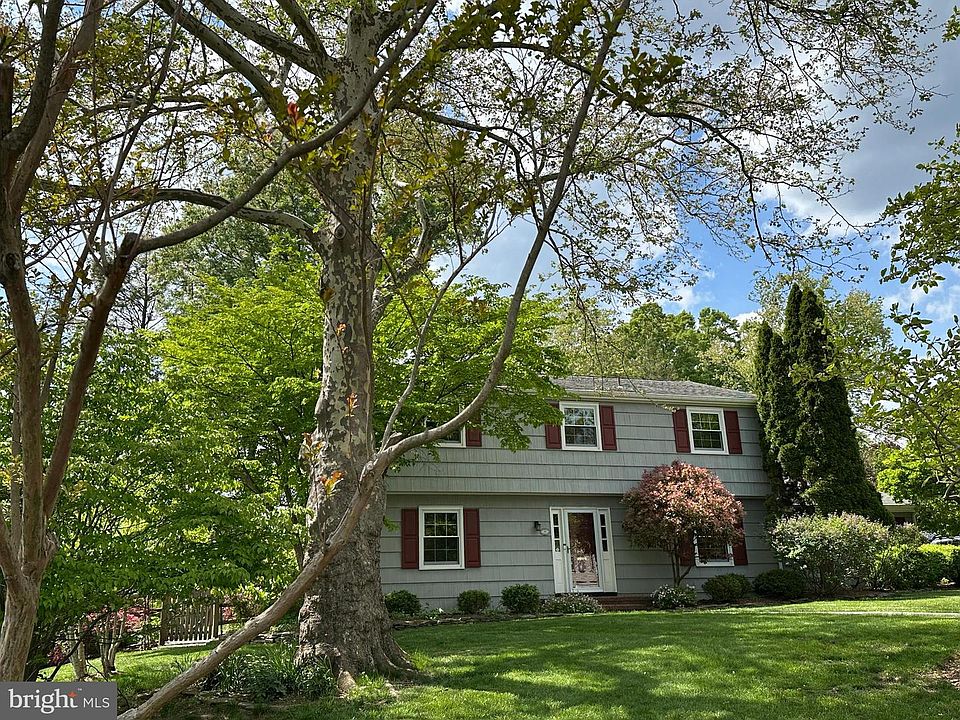 1st image of 19 Farm Rd