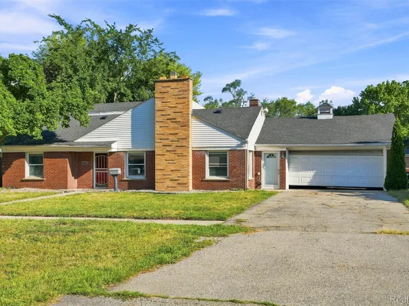 17620 Cornell Rd, Southfield, MI 48075