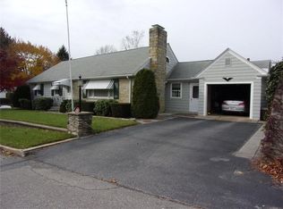 11 Glen Ave, North Smithfield, RI 02896