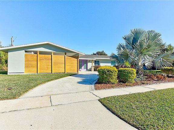 3rd image of 6433 Seagate Ave
