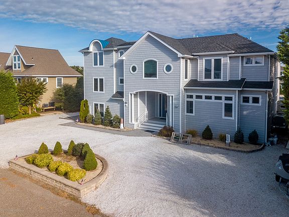 5th image of 247 Oceana Dr