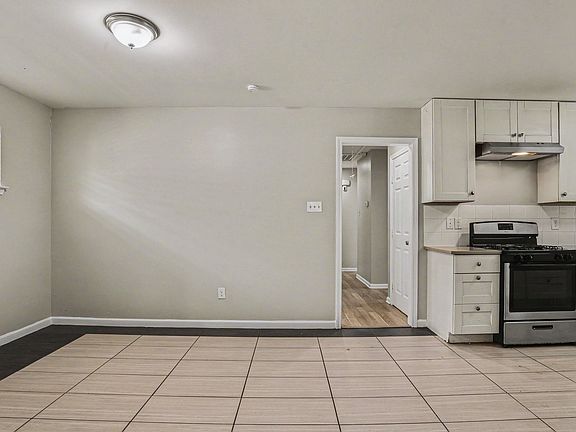 4th image of 1125 Waweenoc Ave