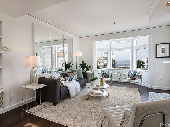 5th image of 1215 Greenwich St APT 4B