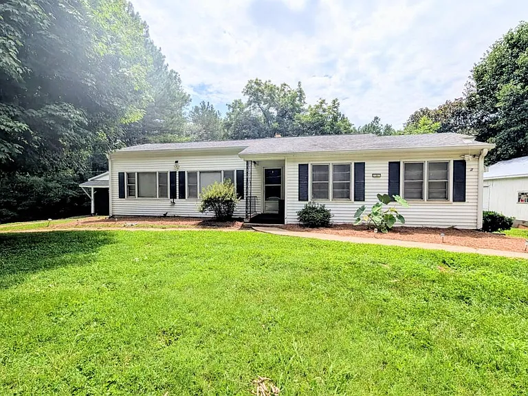 2479 W State Highway 27 — Photo 1