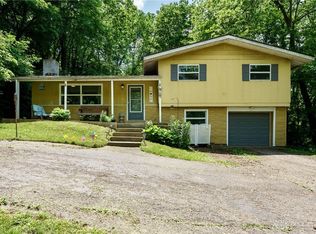 2040 Ferry Rd, Bellbrook, OH 45305