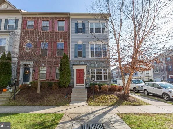 4400 Potomac Highlands Cir, Triangle, VA 22172