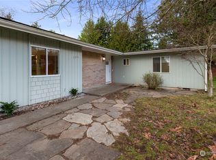 1331 Worrall Dr, Bremerton, WA