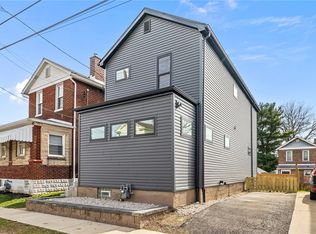609 6th Ave, Carnegie, PA
