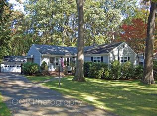 39 Beech St, Ramsey, NJ 07446
