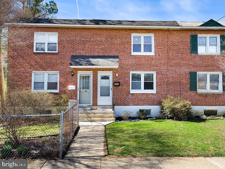 724 S Penn St — Photo 1