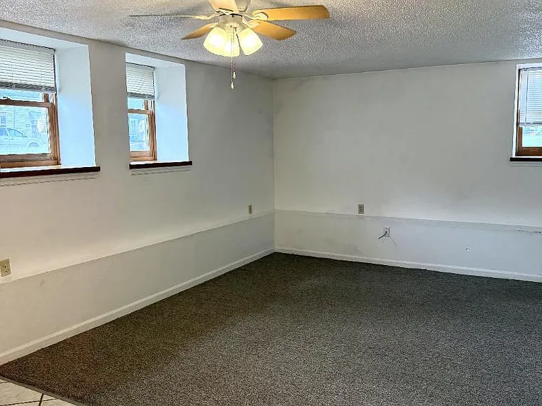 Unit Photo