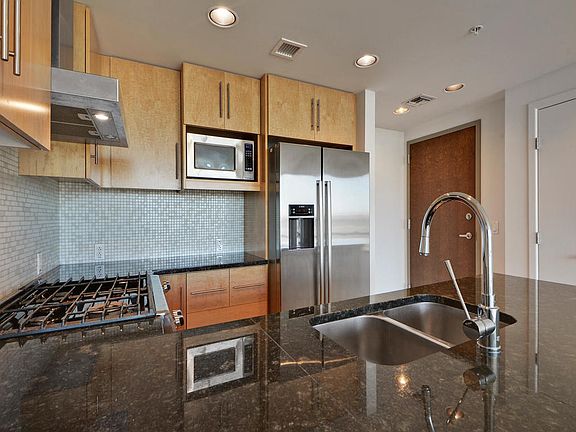 4th image of 300 Bowie St APT 2208