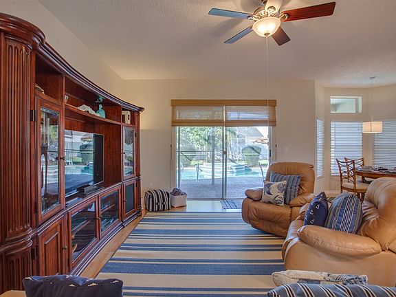 5th image of 3515 Molona Dr