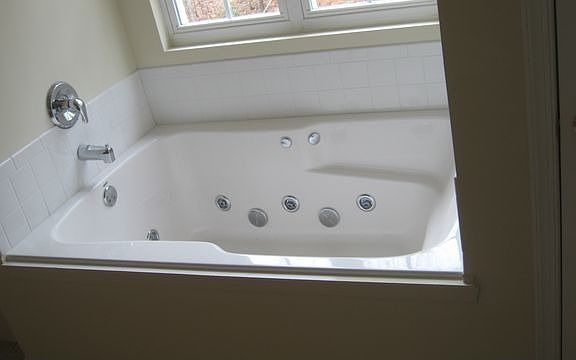 2nd image of 427 Jefferson Dr