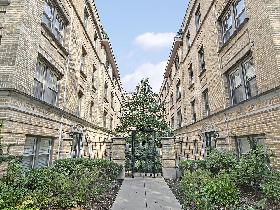 1st image of 1362 W Greenleaf Ave APT 1A