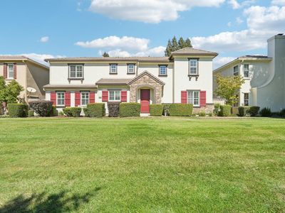 7922 Collins Isle Ln, Sacramento, CA, 95831