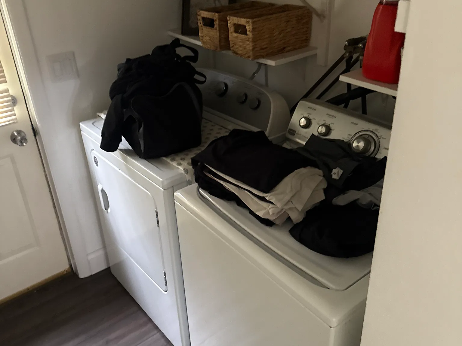 2 bed, 1.5 bath, 1000 sqft, $1,500 — Photo 1
