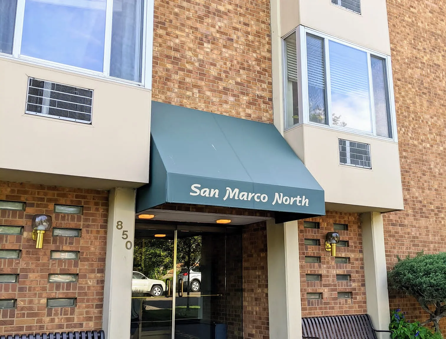 1 bed, 571 sqft, $1,795 — Photo 2