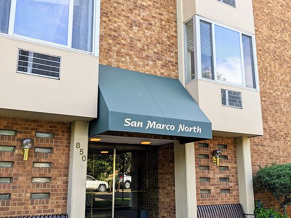 2nd image of 850 20th St APT 101