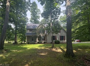 700 Stillwater Dr, Deerfield, OH 44411