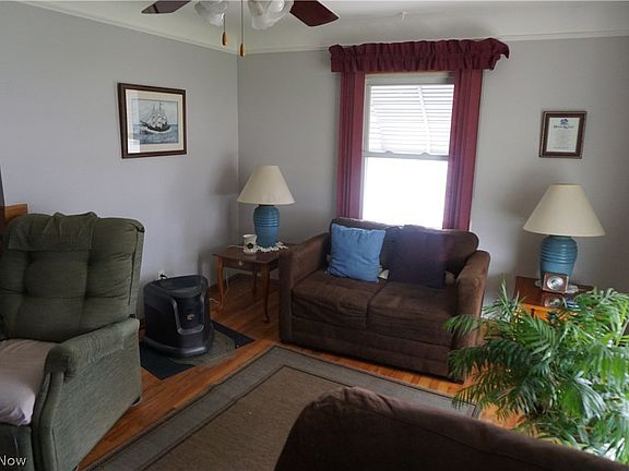 3rd image of 30307 Mildred Dr
