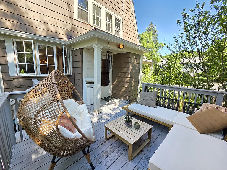 12724 Cedar Rd — Photo 8