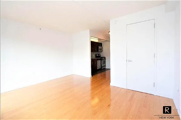 Rented by R New York | media 4