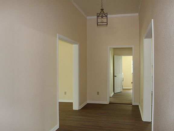 3rd image of 485 SW Jordan St