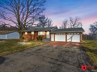 2379 Hialeah Dr, Flint, MI 48507