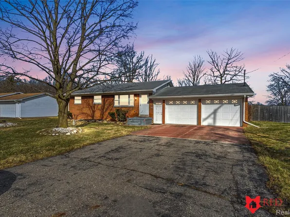 2379 Hialeah Dr, Flint, MI 48507