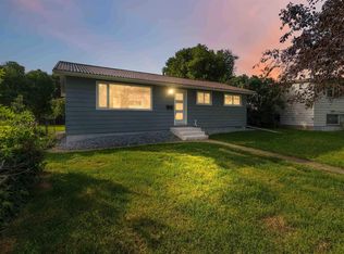 13203 136a Ave NW, Edmonton, AB T5L 4B7